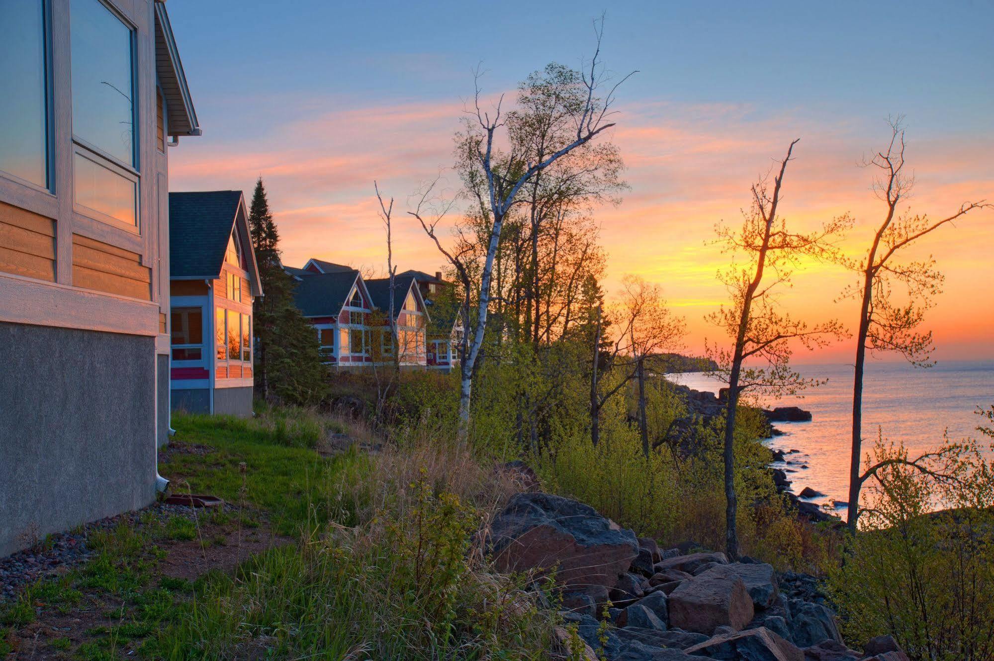 Cove Point Lodge Beaver Bay Εξωτερικό φωτογραφία